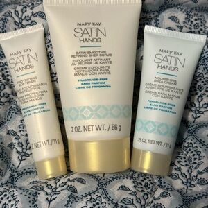 Mary Kay Satin Hands Set
